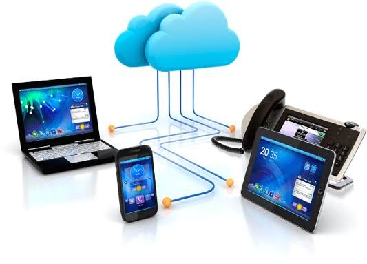 Pourquoi remplacer votre standard téléphonique traditionnel par la Téléphonie IP (ToIP) en 2026 ?